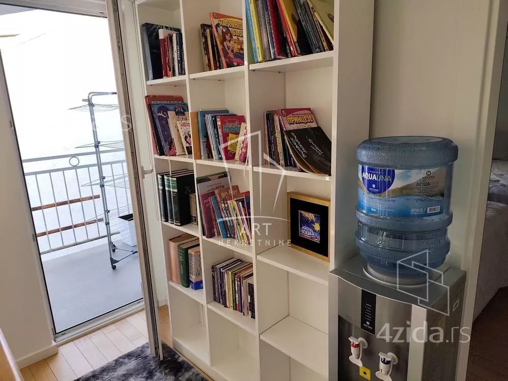 Petosoban stan | 4zida