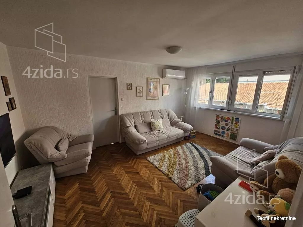 Dvoiposoban stan | 4zida