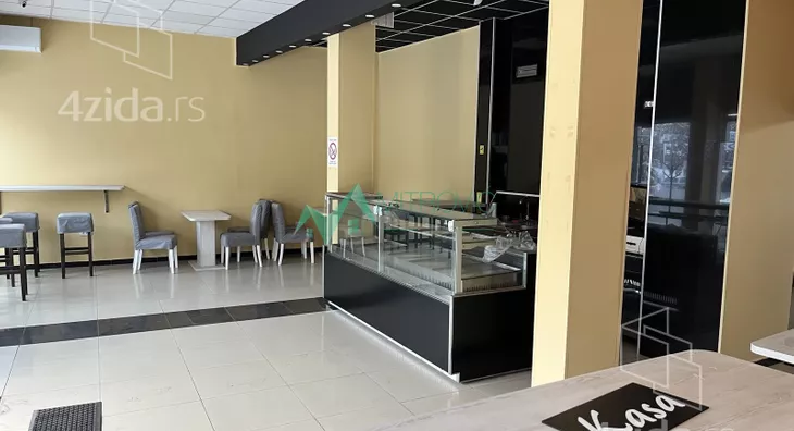 Poslovni prostor | 4zida