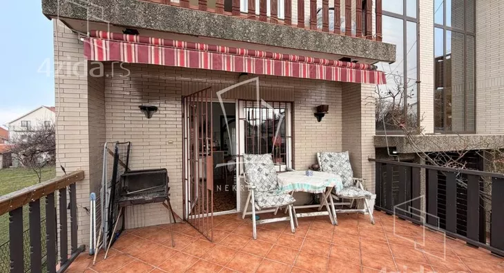 4-etažna kuća | 4zida