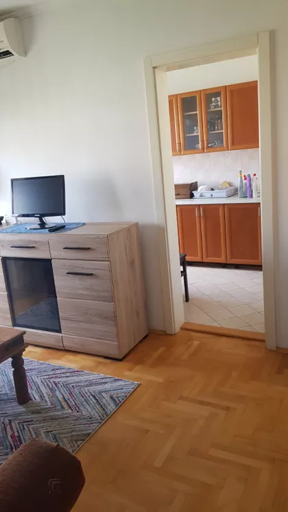 Nedeljka gvozdenovica 12 | 4zida.rs