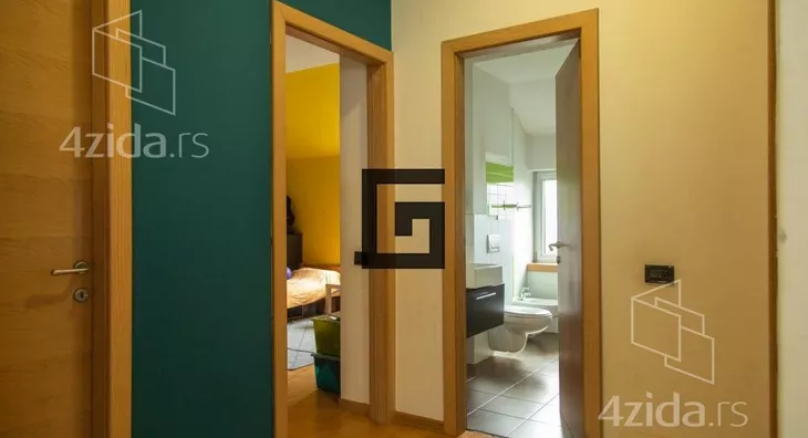 Petosoban stan | 4zida