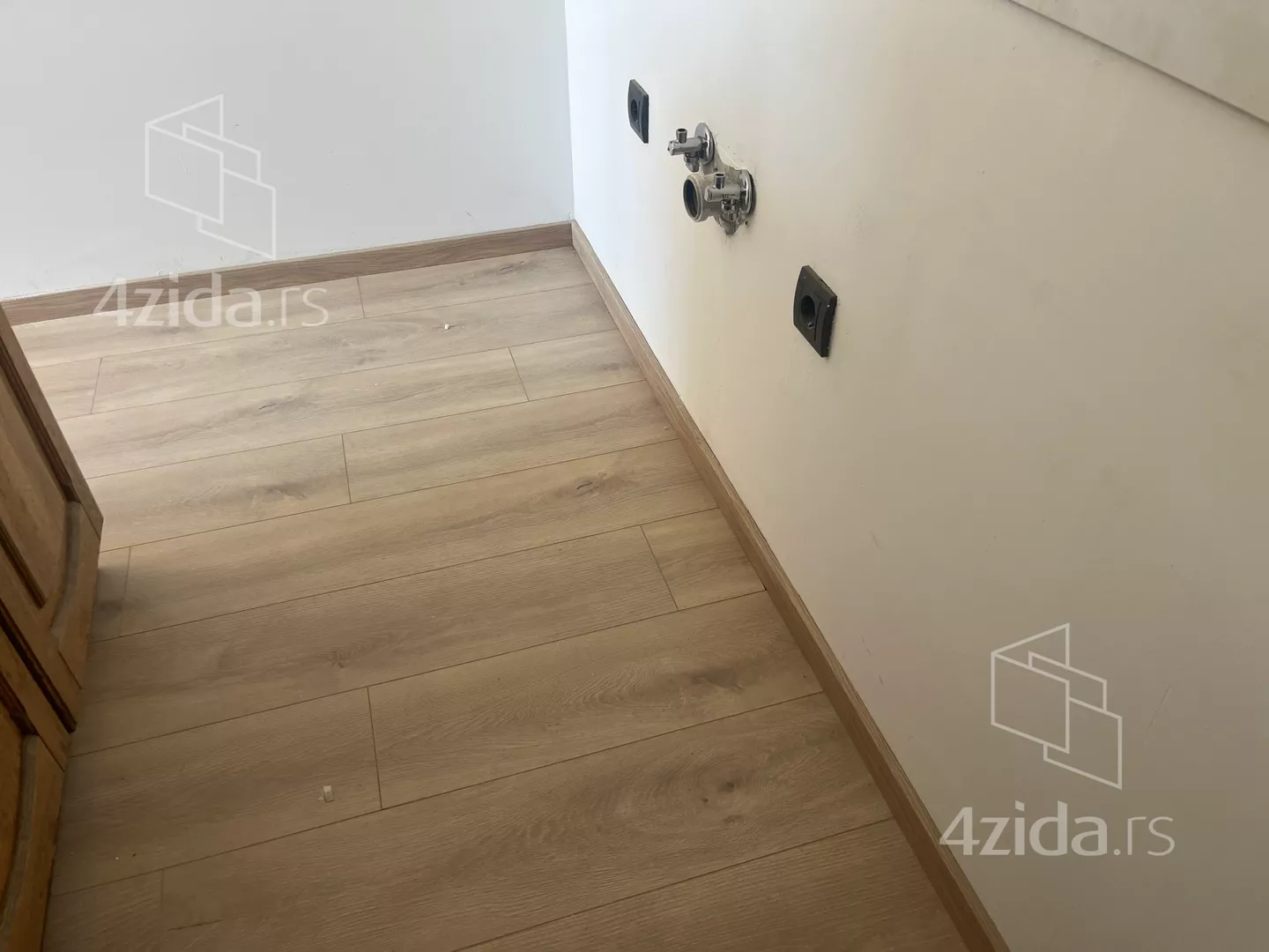 Garsonjera | 4zida