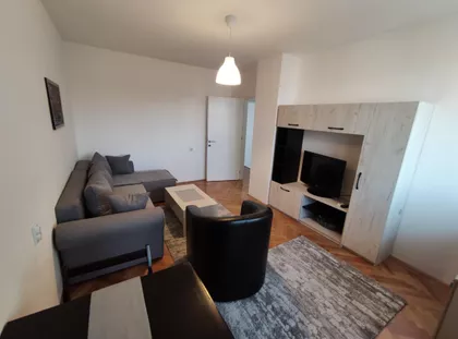 Vojna Bolnica | 4zida.rs