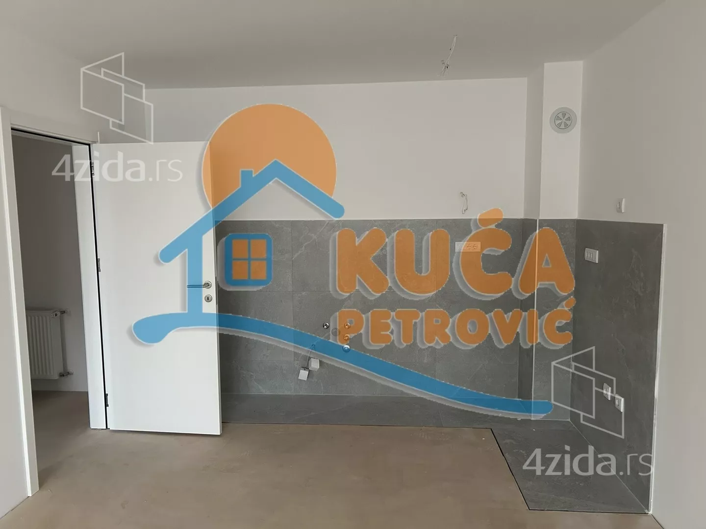 Jednoiposoban stan | 4zida