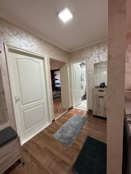 Teslino Naselje | 4zida.rs