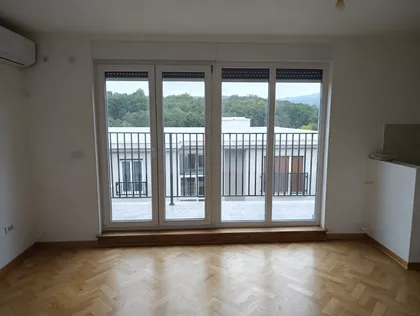 Jastrebačka 20A | 4zida.rs