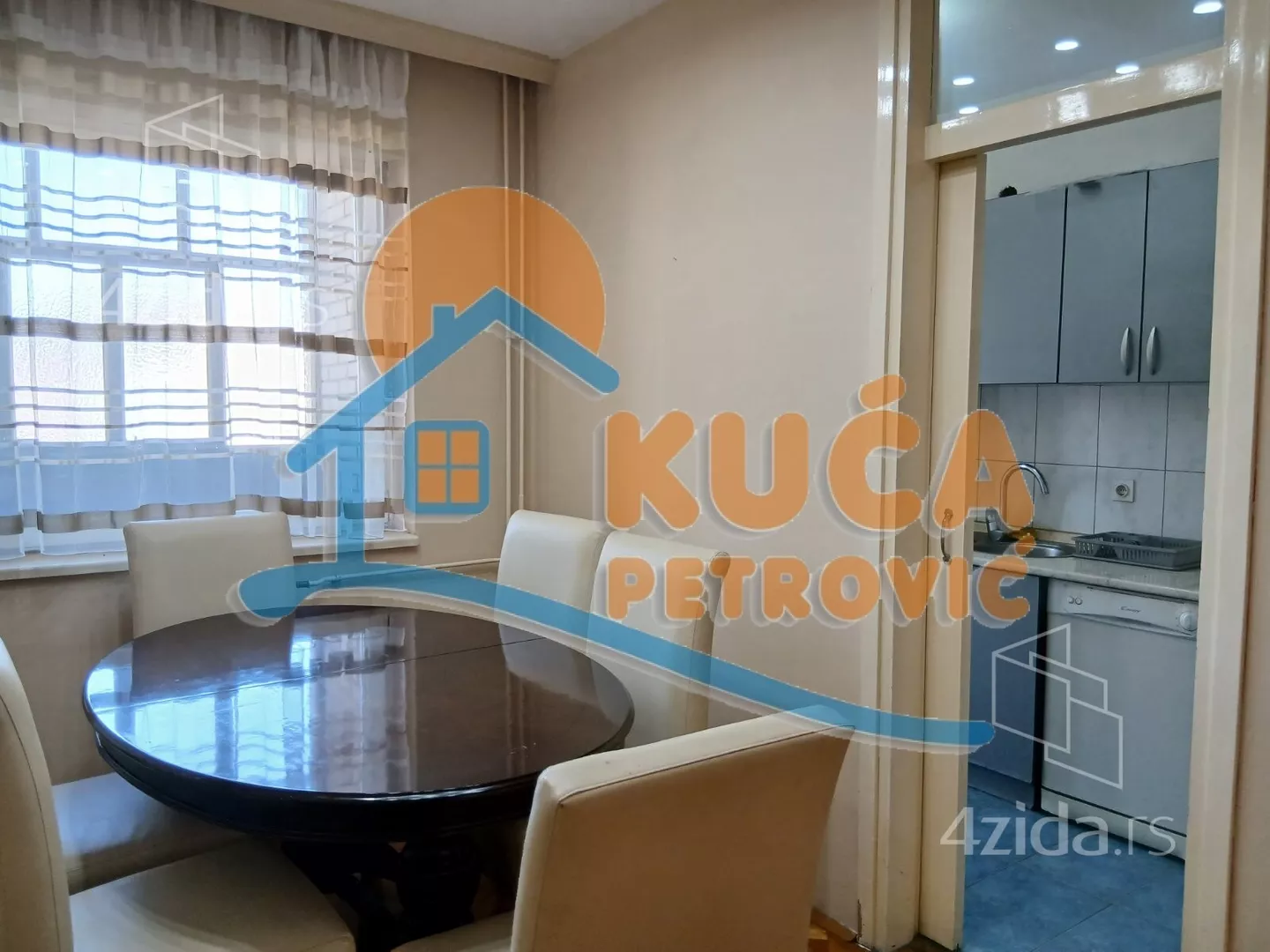 Troiposoban stan | 4zida