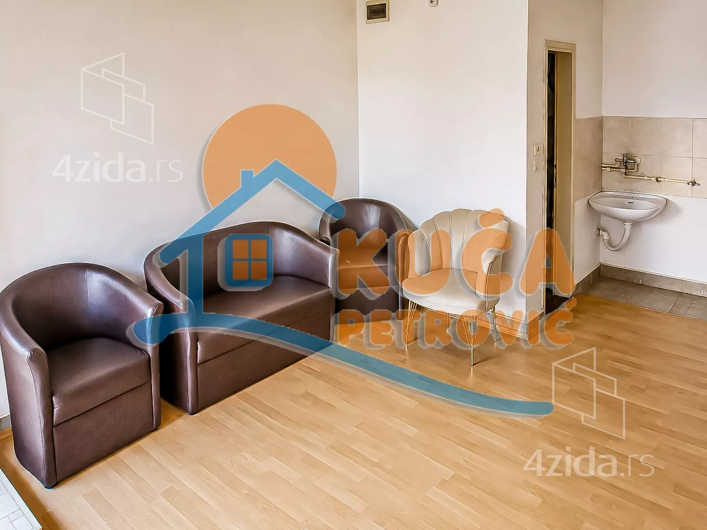 Lokal | 4zida