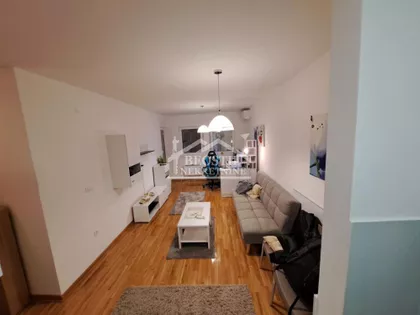 Vojvođanska | 4zida.rs