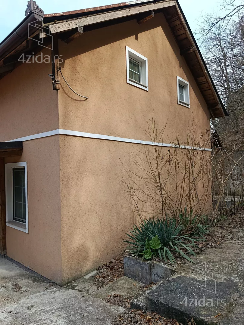 3-etažna kuća | 4zida