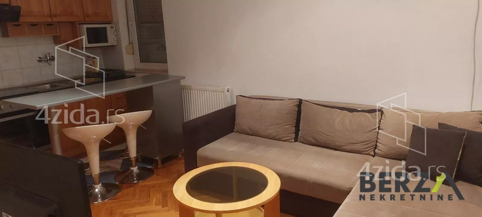 Jednoiposoban stan | 4zida