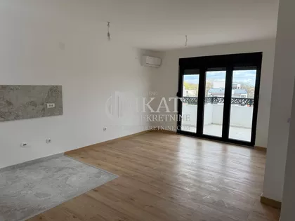 Cara Lazara | 4zida.rs