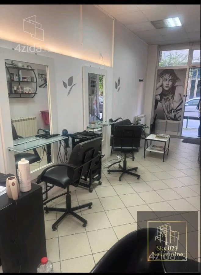 Poslovni prostor | 4zida