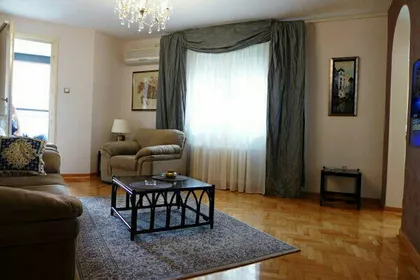 Krunski Venac | 4zida.rs