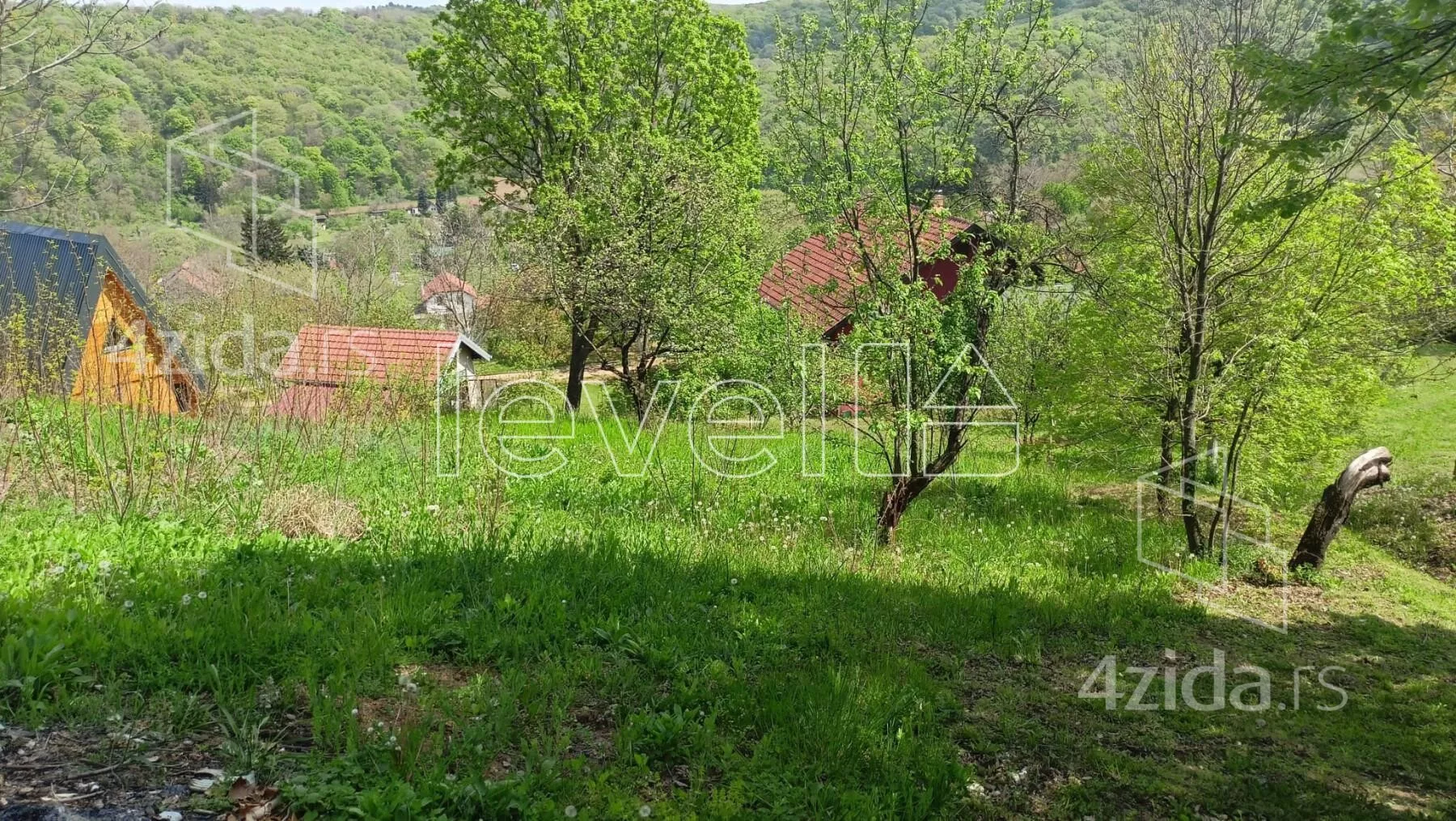 Plac | 4zida