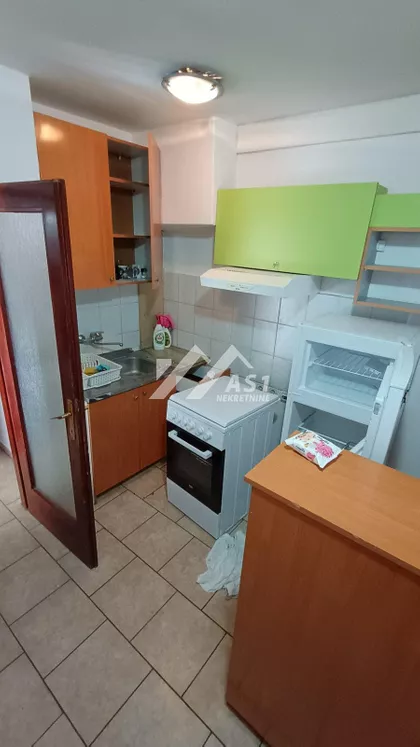 Pavla Papa | 4zida.rs