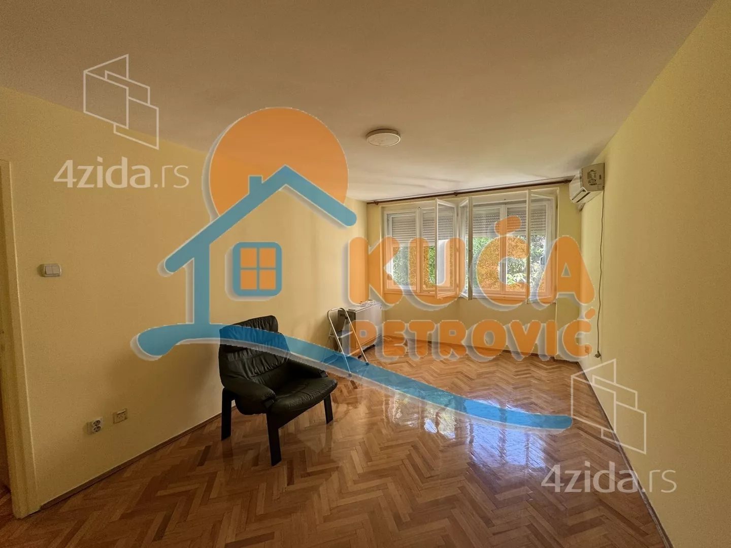 Lokal | 4zida