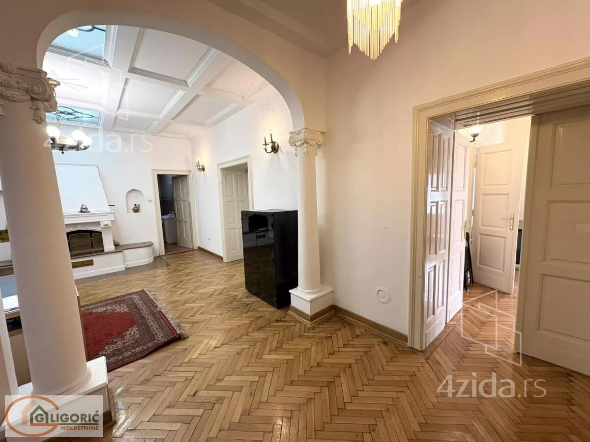 Šestosoban stan | 4zida