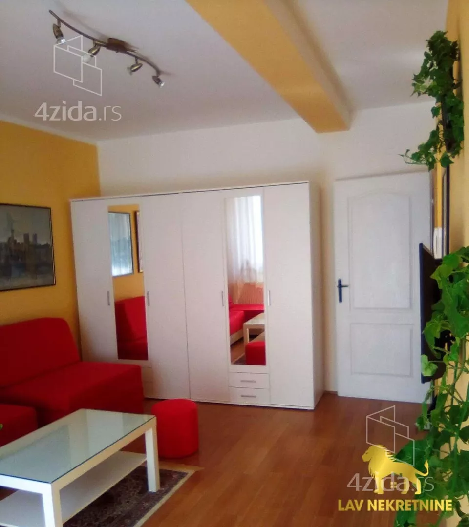 Jednosoban stan | 4zida