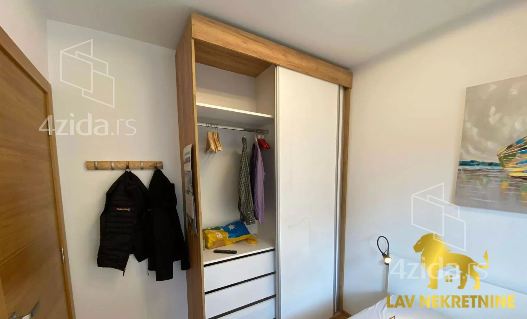 Jednoiposoban stan | 4zida