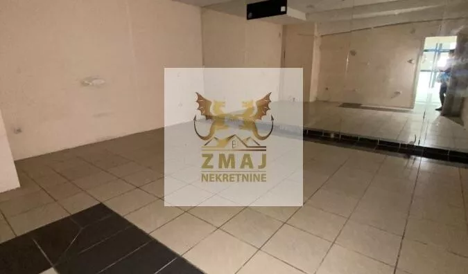 Poslovna zgrada | 4zida