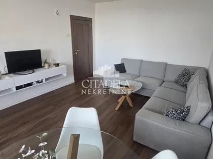 Tuzlanska | 4zida.rs