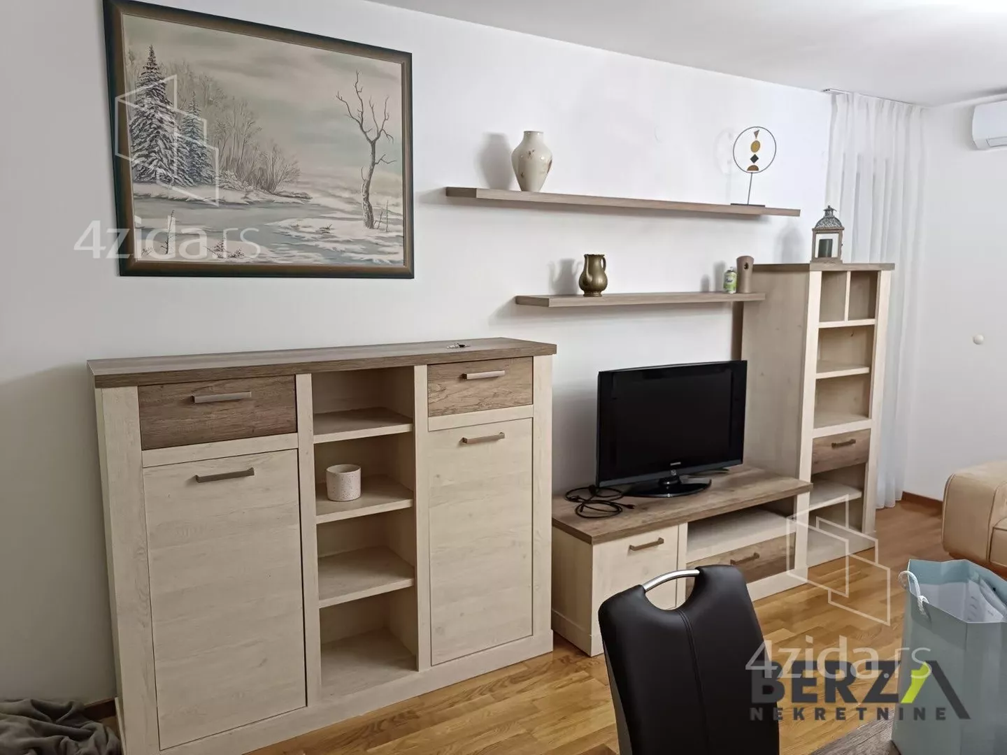 Troiposoban stan | 4zida