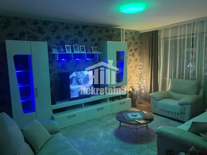 Karađorđeva | 4zida.rs