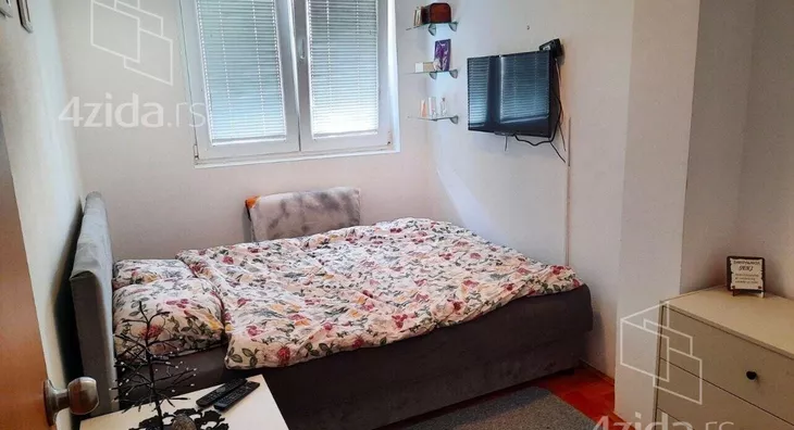 Četvoroiposoban stan | 4zida