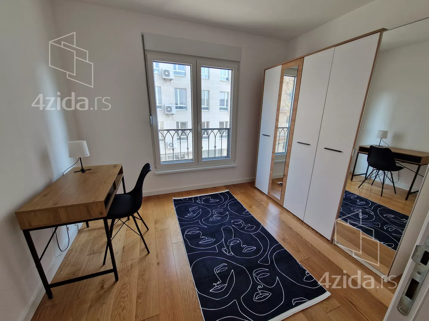 Dvoiposoban stan | 4zida