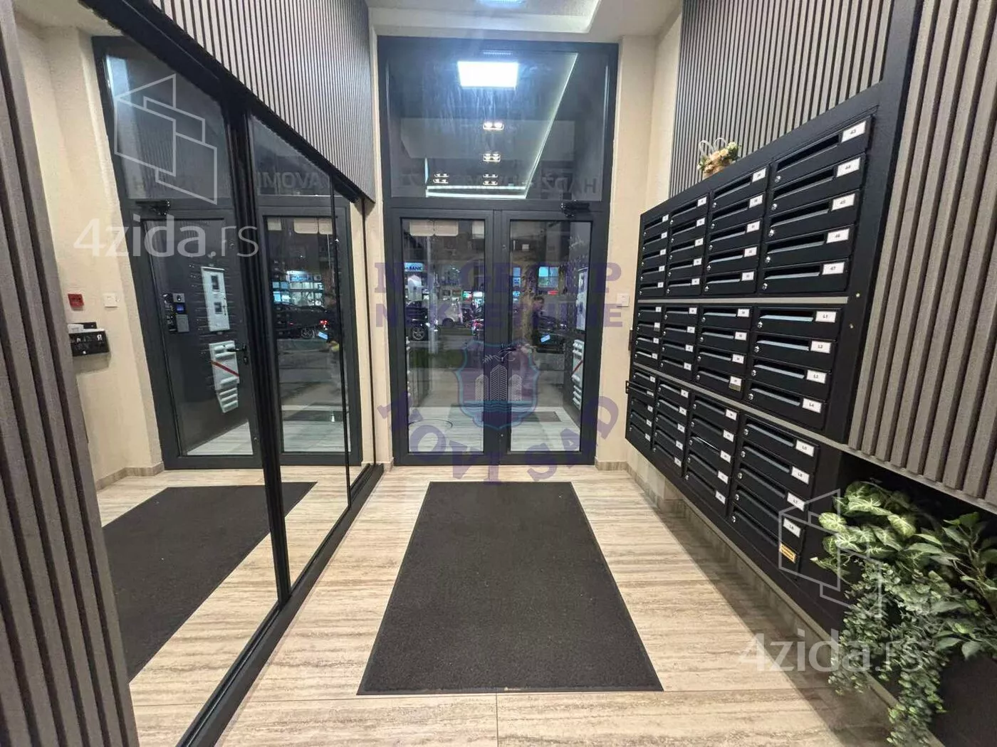 Troiposoban stan | 4zida