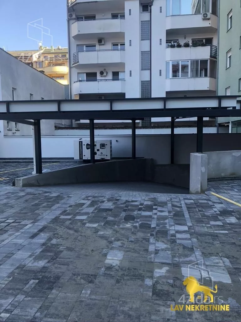 Garaža | 4zida