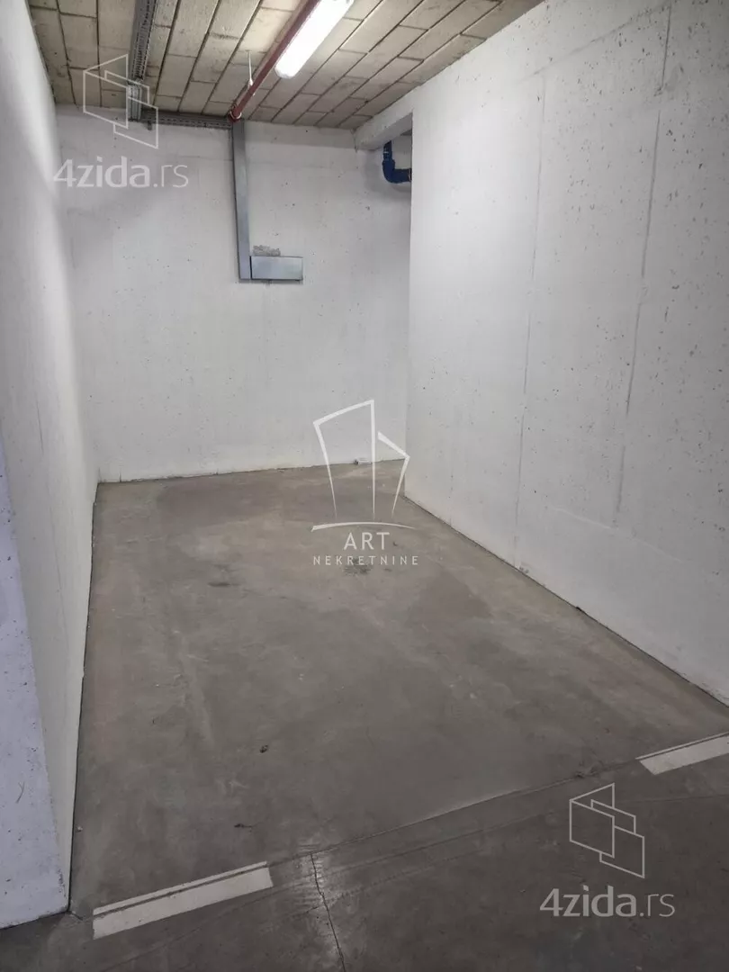 Garaža | 4zida