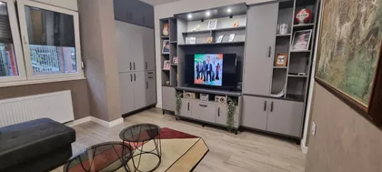 Devet Jugovića | 4zida.rs