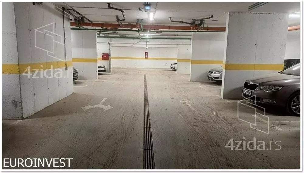 Garaža | 4zida