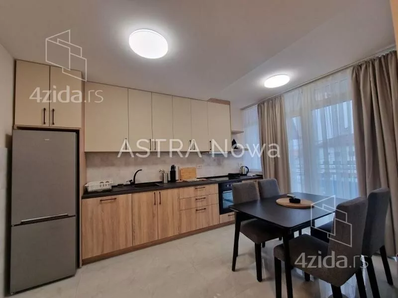 Sedmosoban stan | 4zida