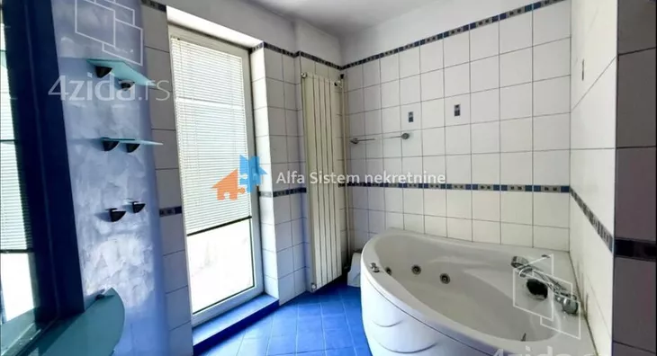 Šestosoban stan | 4zida