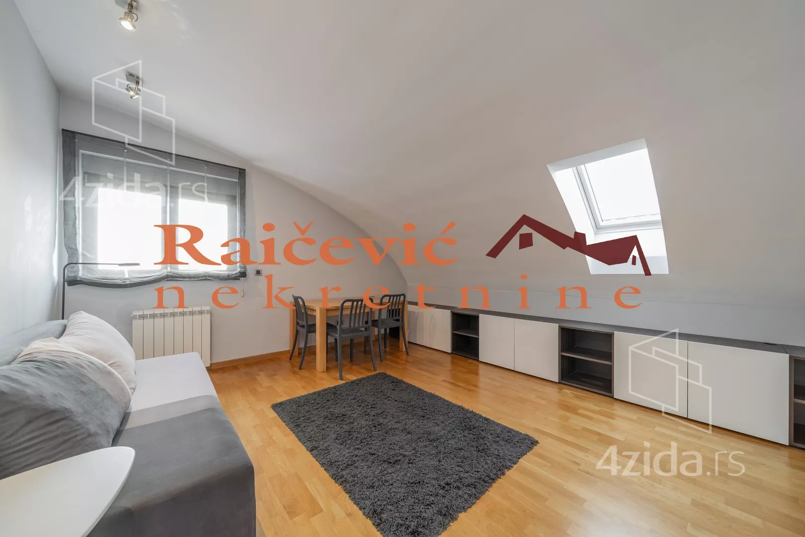 Petosoban stan | 4zida