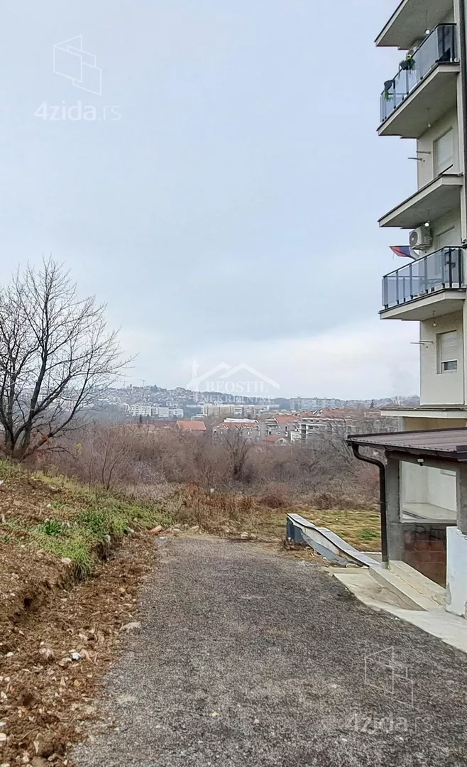 Građevinsko zemljište | 4zida