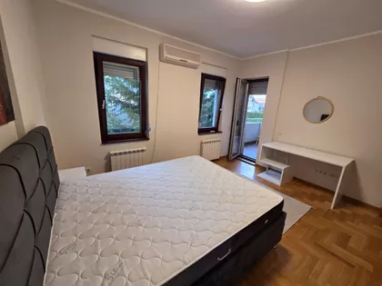 Miklošićeva | 4zida.rs