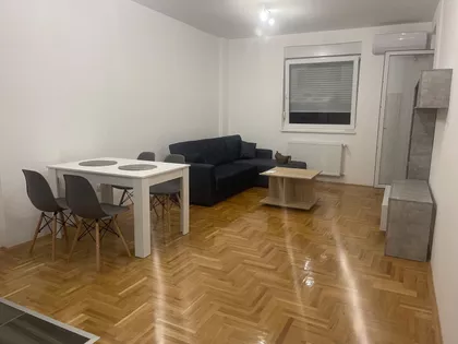 Šolohova | 4zida.rs