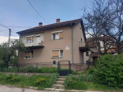 Svetosavska 15 | 4zida.rs