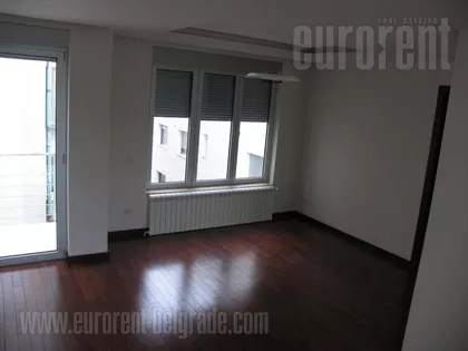 HRAM SVETOG SAVE | 4zida.rs