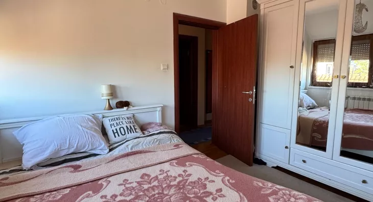 Petoiposoban stan | 4zida