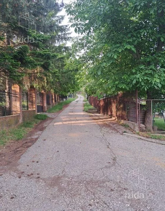 Plac | 4zida