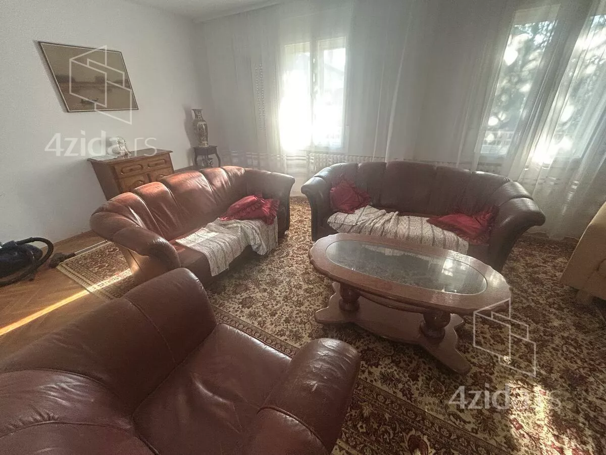 3-etažna kuća | 4zida