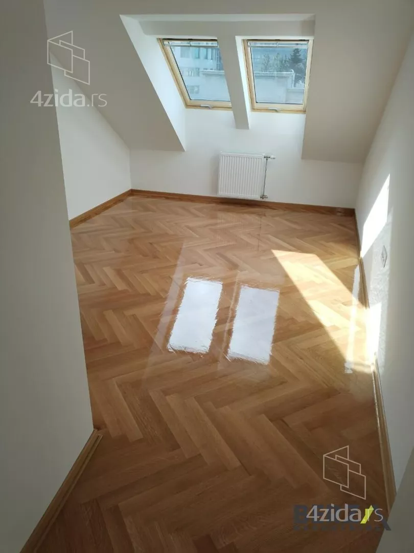 Četvoroiposoban stan | 4zida