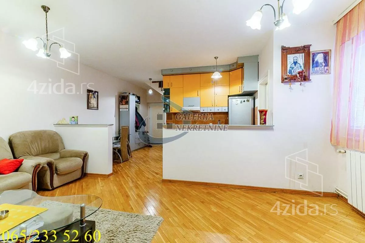 Četvorosoban stan | 4zida