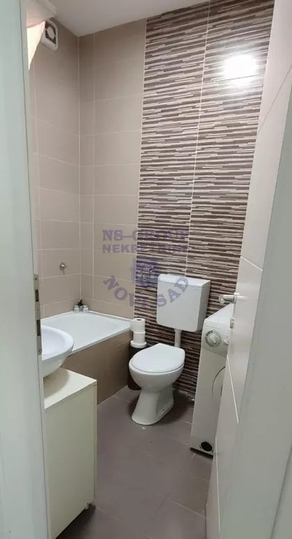 Bulevar Patrijarha Pavla (Somborski Bulevar) | 4zida.rs